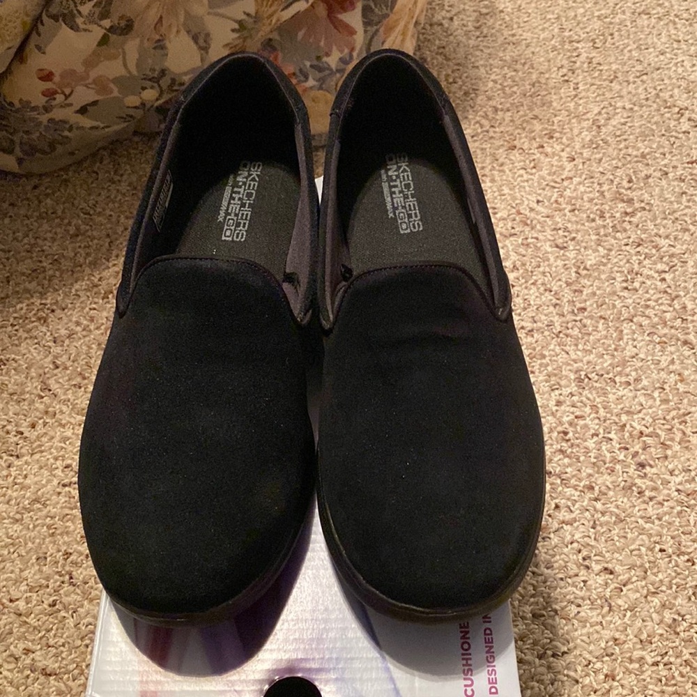 Sketchers GoStep Lite